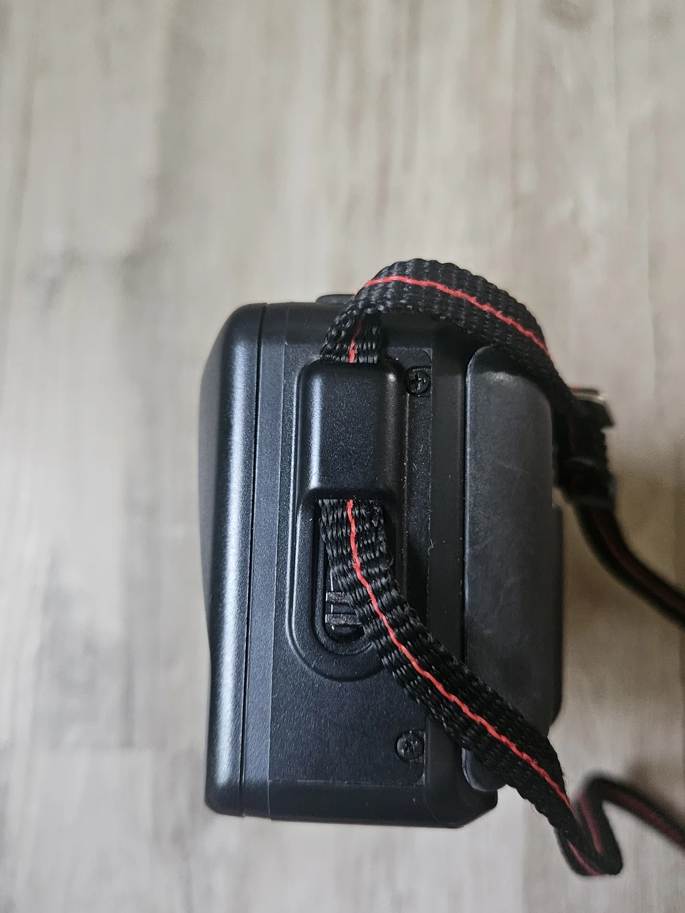 Yashica T3 Carl Zeiss Tessar 2.8/35  35mm Black Film Camera With Case Working